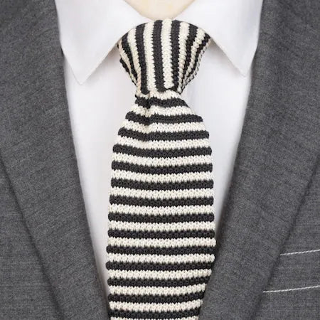 Mens Classic Knitted Tie in White and Brown - Elegant Accessory