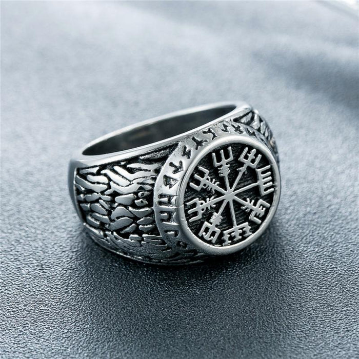 Fancy Vikings Style Ring with Runes