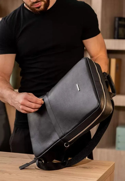 Modern Leather Backpack – Sleek, Durable, and Fashion-Forward