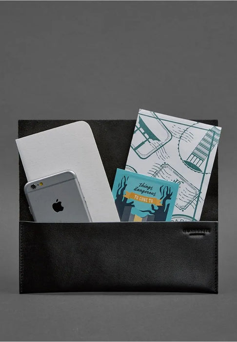 Elegant Voyager Leather Travel Case For Women