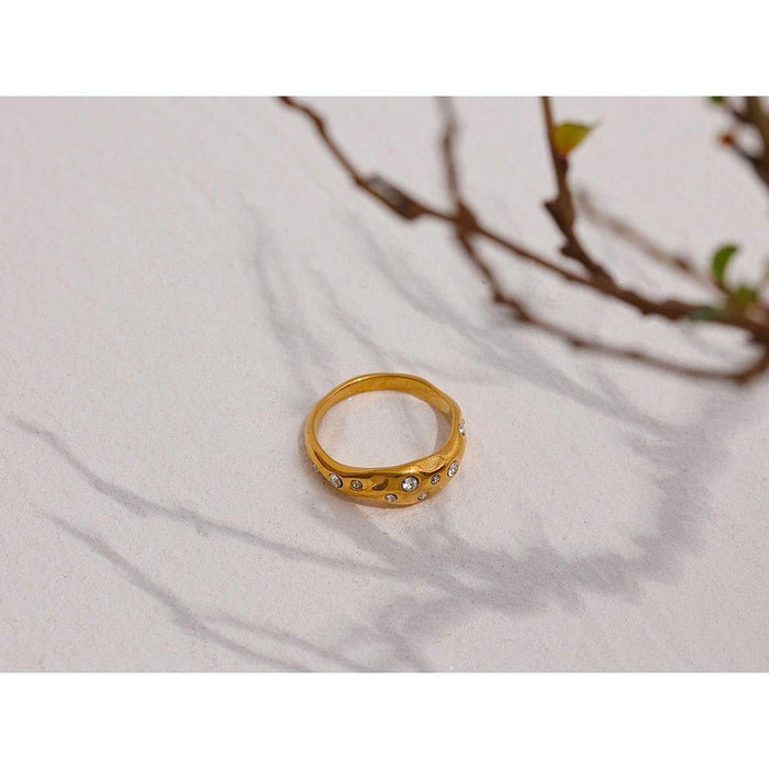 Luxury Golden Ring for Stylish Lady