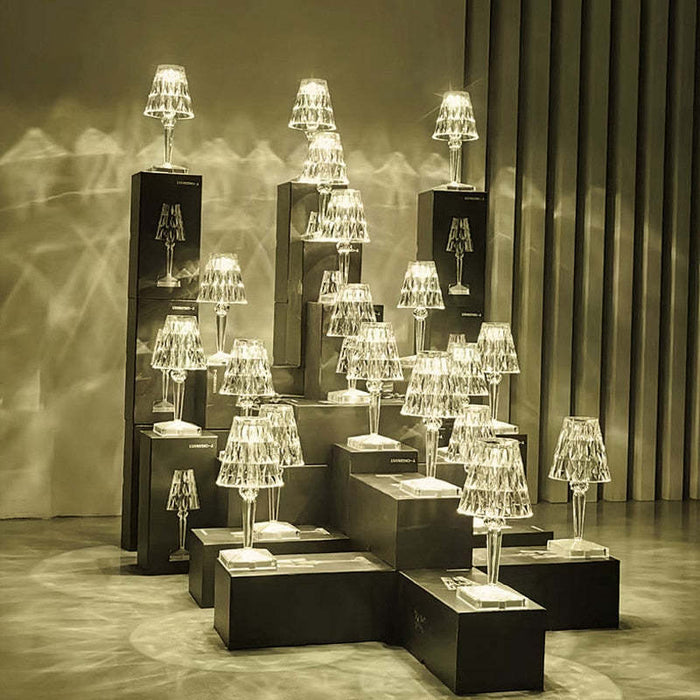 Elegant and Modern Table Lamp with a Sophisticated Design