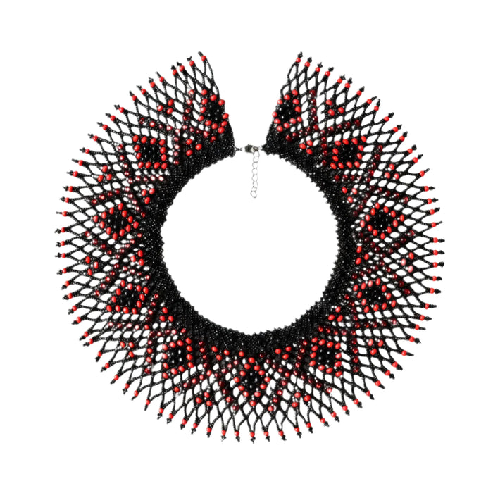 Black Red Beaded Necklace – Shiny Boho Evening Jewelry