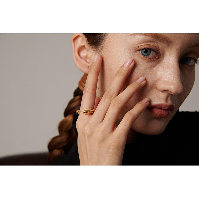 Perfect Minimalistic Golden Ring