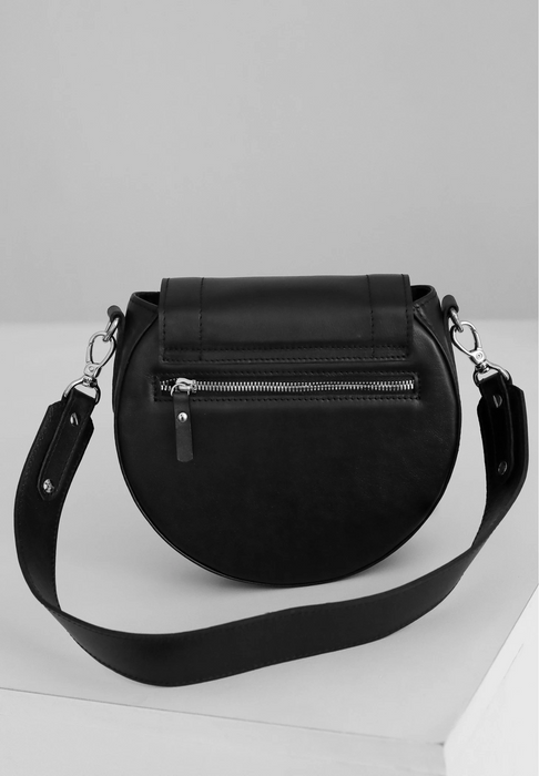 Handcrafted Women’s Leather Bag – Sophisticated Design