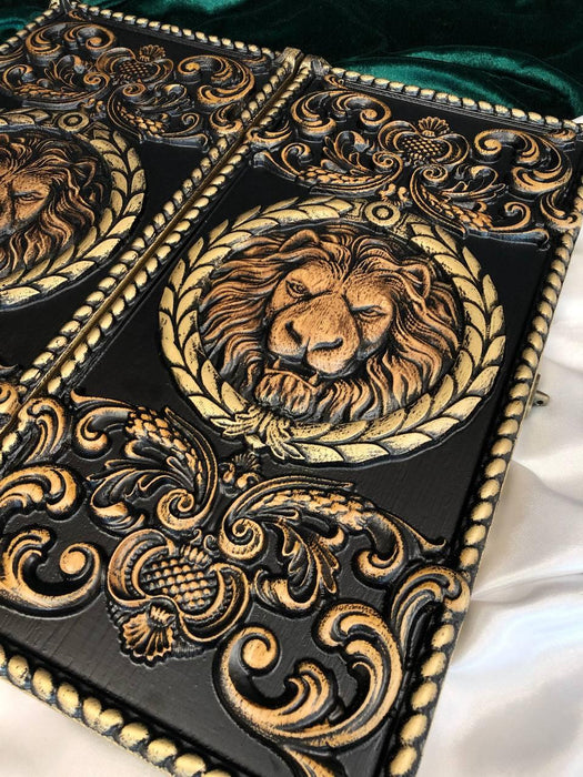 Wooden Backgammon "Lion", Carved Backgammon, Customized Backgammon