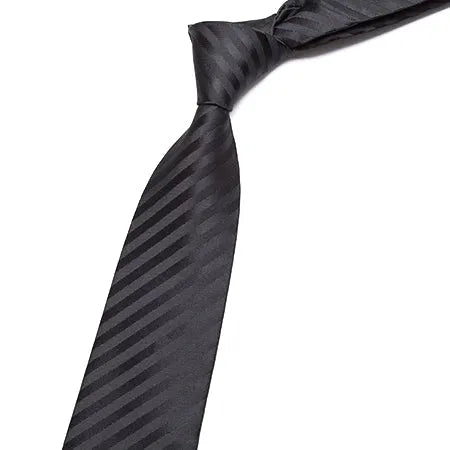 Classic Black Striped Necktie for Men Elegant Accessory for Formal Events