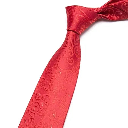 Classic Red Floral Necktie for Men Elegant Accessory for Formal Events