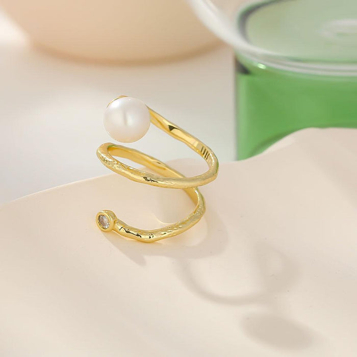 Elegant Vintage Design Golden Ring with Pearl