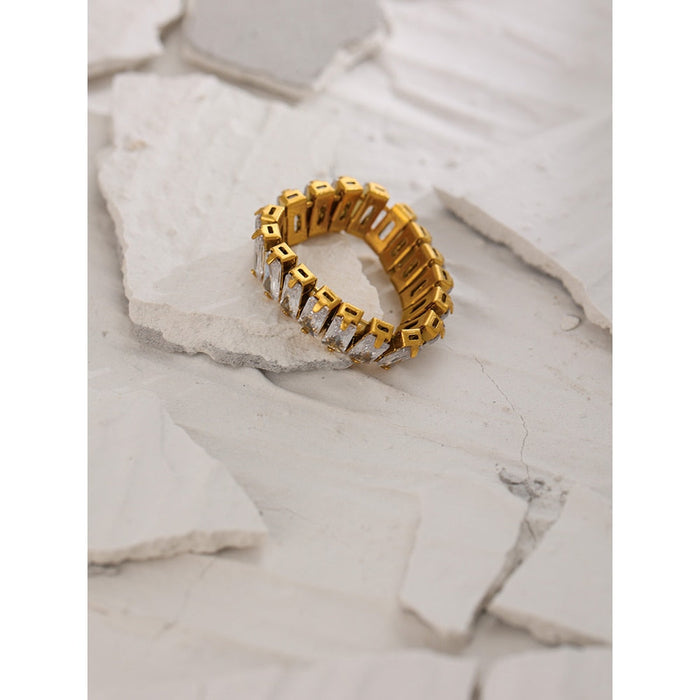 Luxury Golden Ring with Crystals