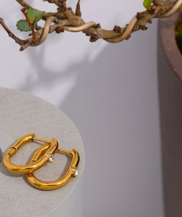 Oval Earrings with Small Crystals