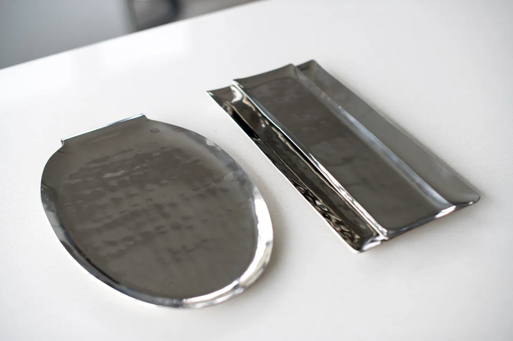 Nature-Inspired Steel Tray – Leaf Roll Design, 11-Inch