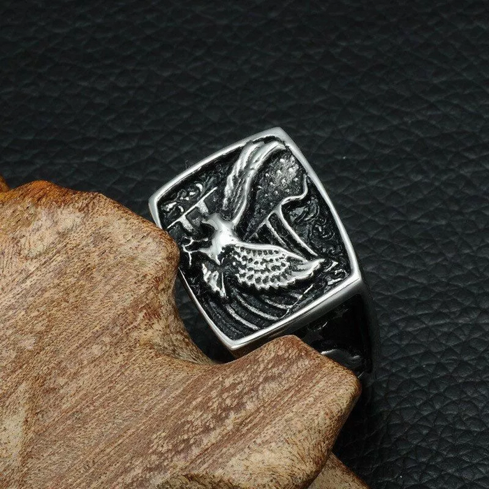 American Flag USA Symbol Novelty Eagle Ring
