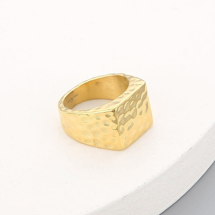 Men's Hammer Pattern Gold Ring