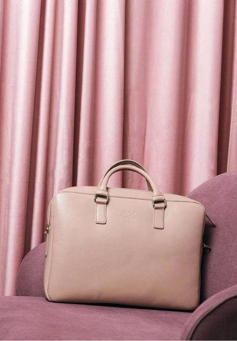 Leather Briefcase – Elegant Business Bag for Professionals