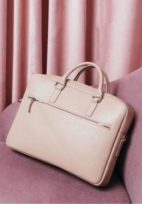 Leather Briefcase – Elegant Business Bag for Professionals