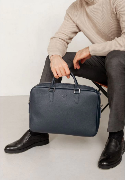Leather Briefcase – Elegant Business Bag for Professionals