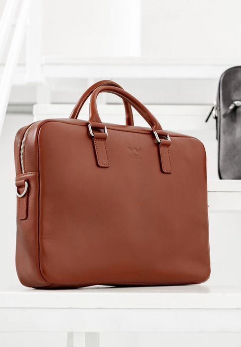 Leather Briefcase – Elegant Business Bag for Professionals