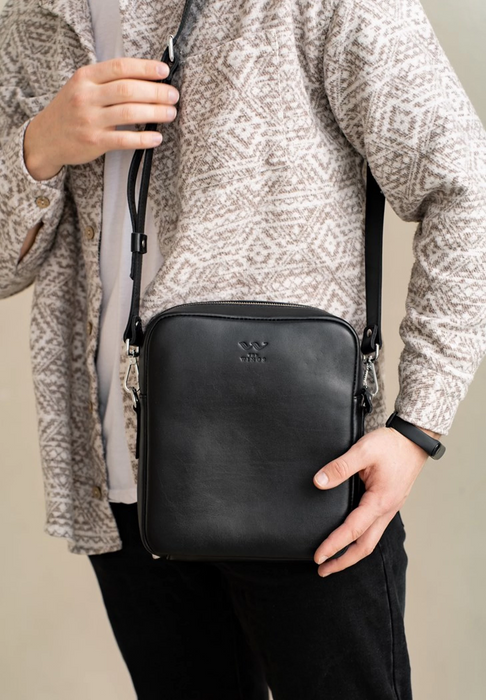 Men’s Leather Bag – Classic, Durable, and Handcrafted