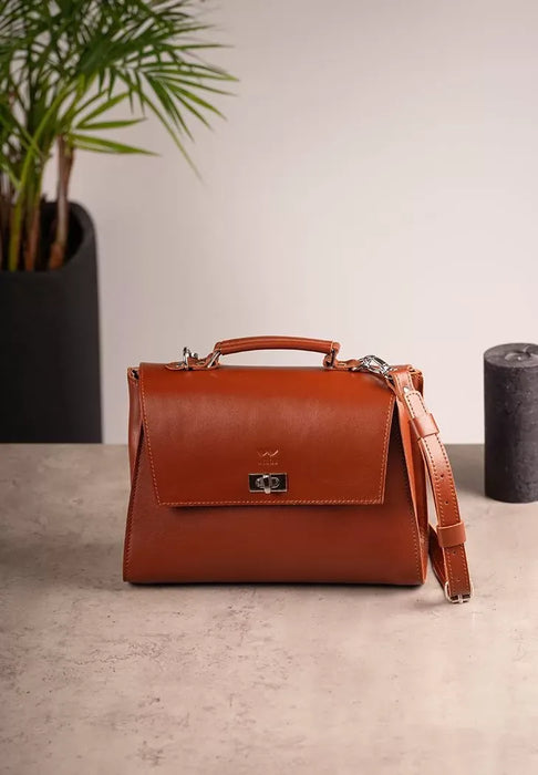 Premium Women's Leather Bag – Classic Design for Everyday Style