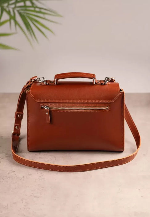 Premium Women's Leather Bag – Classic Design for Everyday Style
