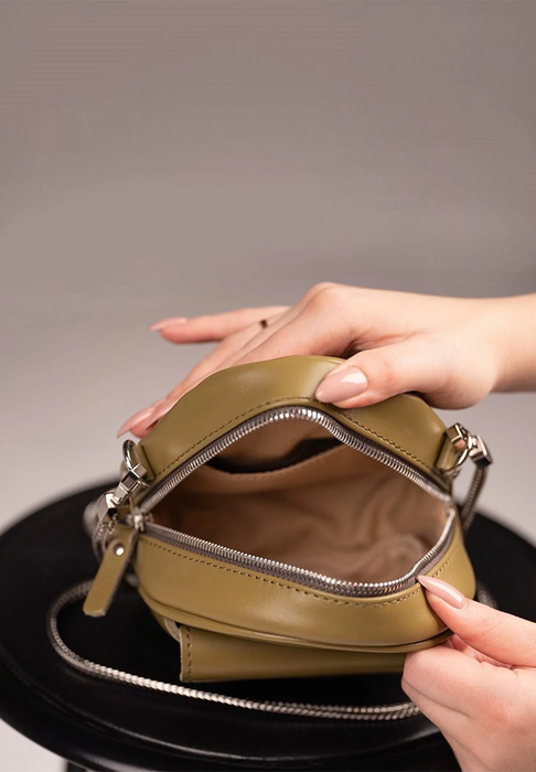 Compact Mini Bag for Women – Versatile and Trendy