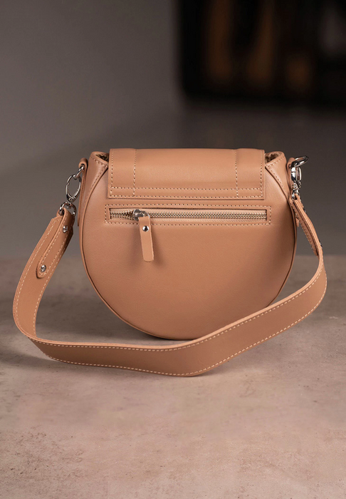Handcrafted Women’s Leather Bag – Sophisticated Design