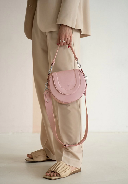 Handcrafted Women’s Leather Bag – Sophisticated Design