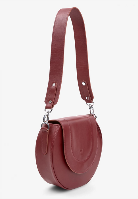 Handcrafted Women’s Leather Bag – Sophisticated Design