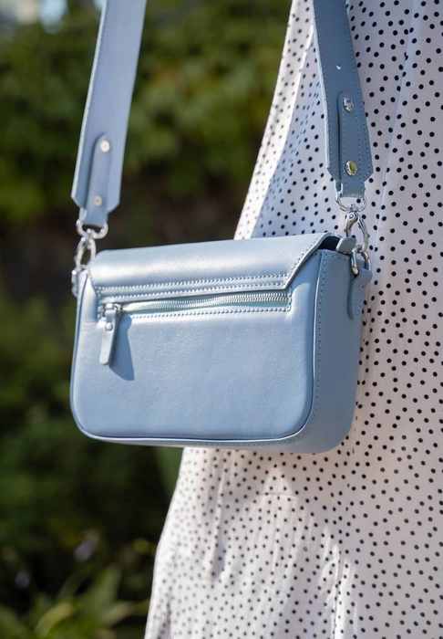 Classic Women’s Leather Purse – Handmade and Stylish