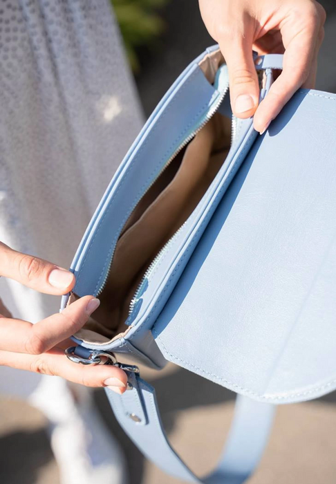 Classic Women’s Leather Purse – Handmade and Stylish