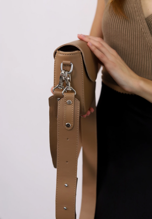 Classic Women’s Leather Purse – Handmade and Stylish
