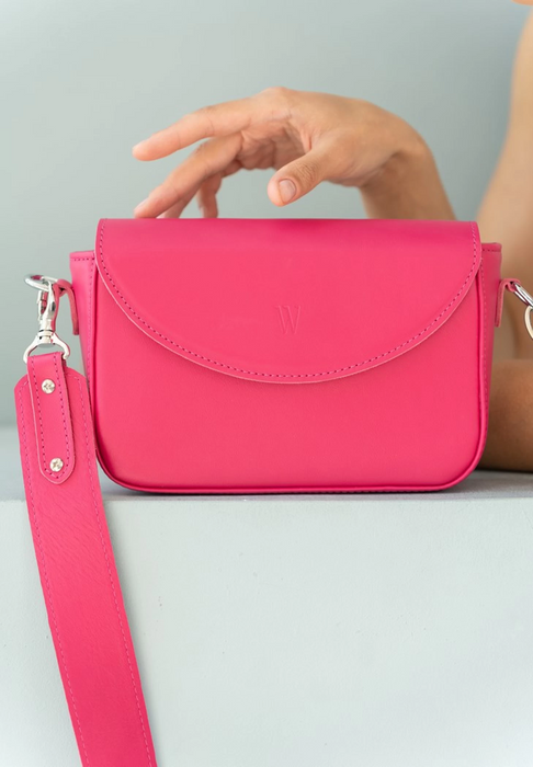 Classic Women’s Leather Purse – Handmade and Stylish