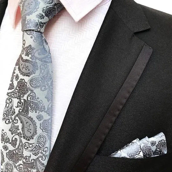 Elegant Paisley Silk Tie in White Grey Silver for Men