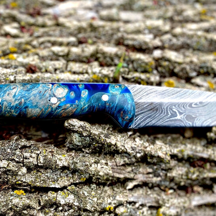 The Craftsmanship Behind Exotic Wood and Epoxy Resin Knives