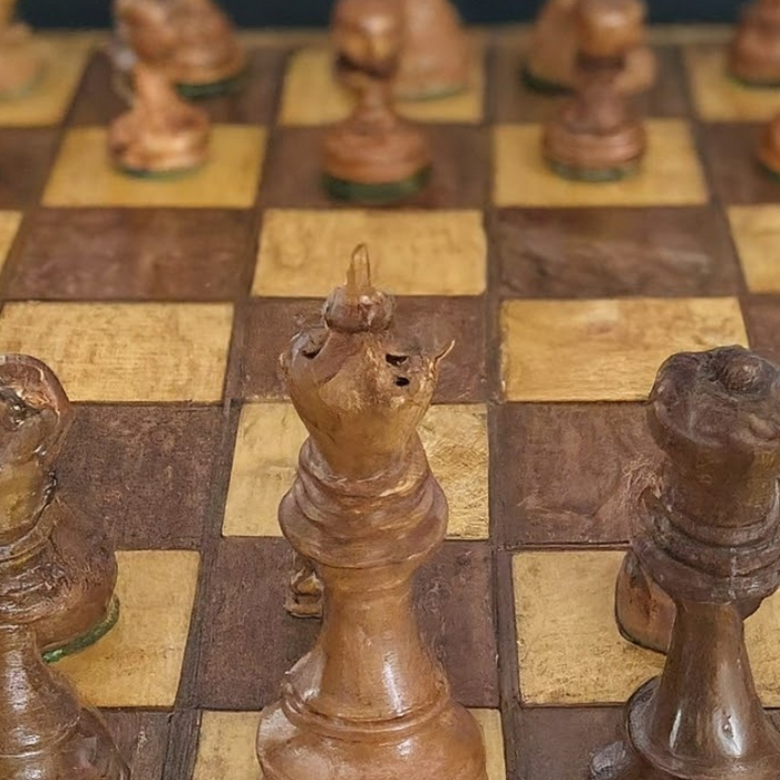 Passing Down Tradition: The Value of Heirloom Chess Sets in Family History
