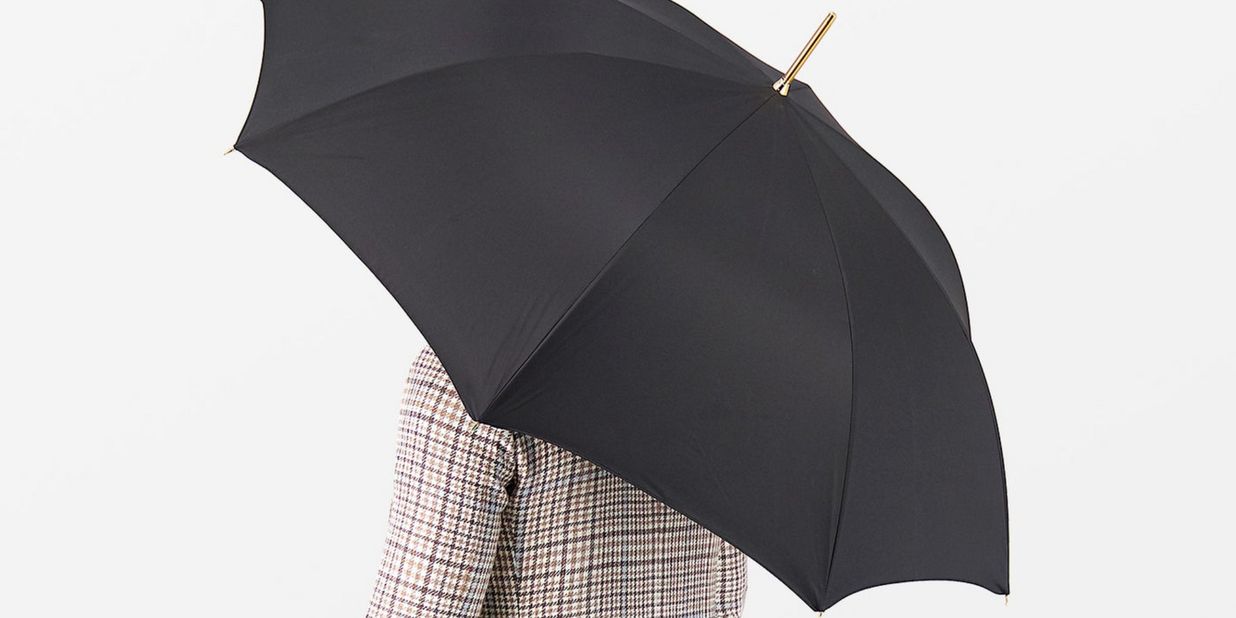 The Elegance of Simplicity: Exploring Minimalistic Design in Luxury Umbrellas