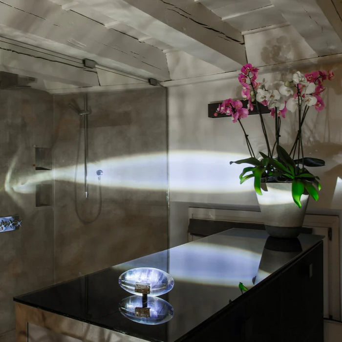 The Eye of the Sky: Elegant Table Lamp with a Striking Design