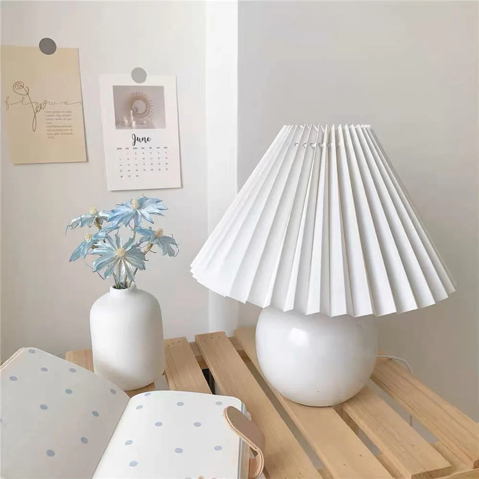 Vintage-Inspired Table Lamp with Timeless Charm and Elegant Design