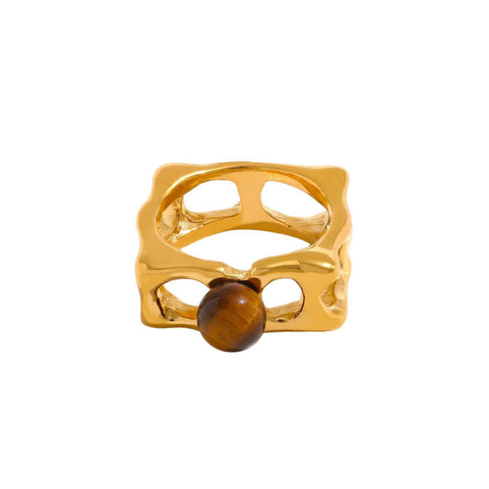 Elegant Vintage Designer Golden Ring