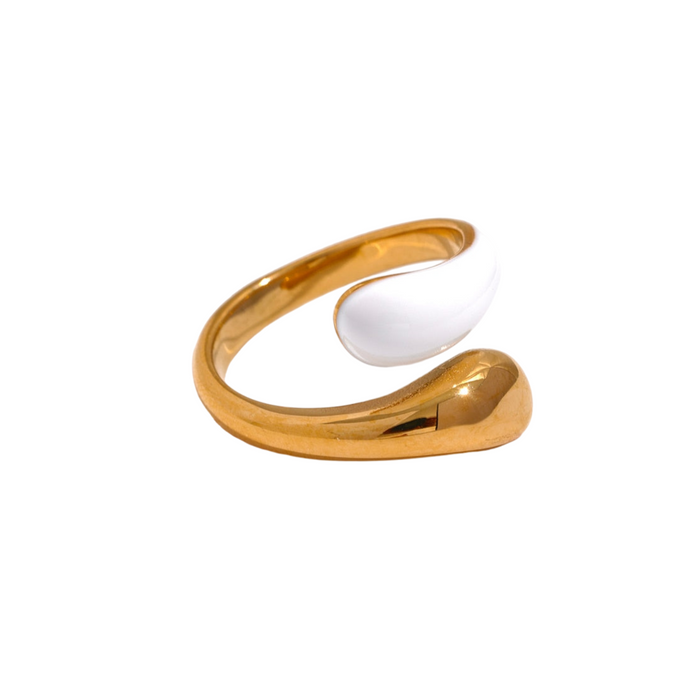 Abstract Design Exclusive Golden Ring