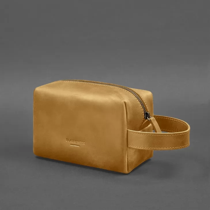 Crazy Horse Leather Toiletry Bag with Zipper Closure