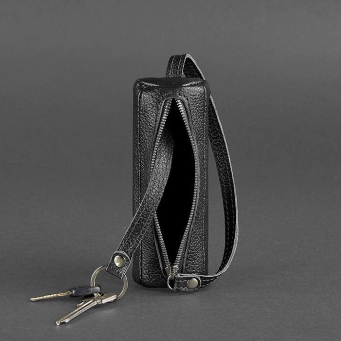 Handcrafted Leather Tube Key Case – Stylish Practical Key Organizer
