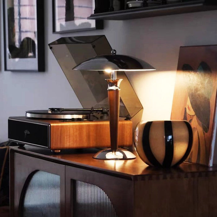 High-Quality Elegant Vintage Design Table Lamp