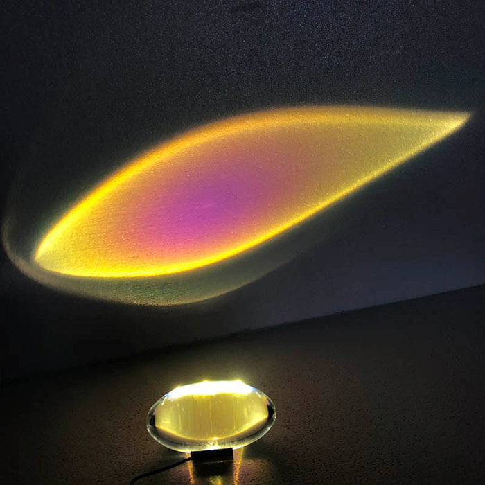 The Eye of the Sky: Elegant Table Lamp with a Striking Design