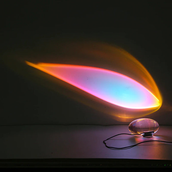 The Eye of the Sky: Elegant Table Lamp with a Striking Design