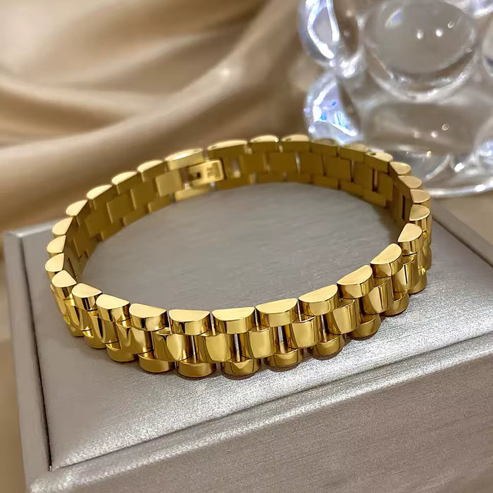 Hardcore Bracelet – Metal Link Design with Clasp and Screws