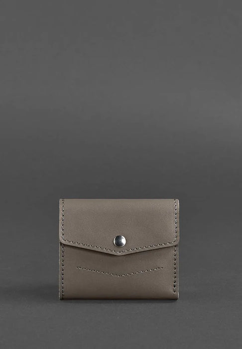 Stylish Designer Leather Wallet in Compact Size