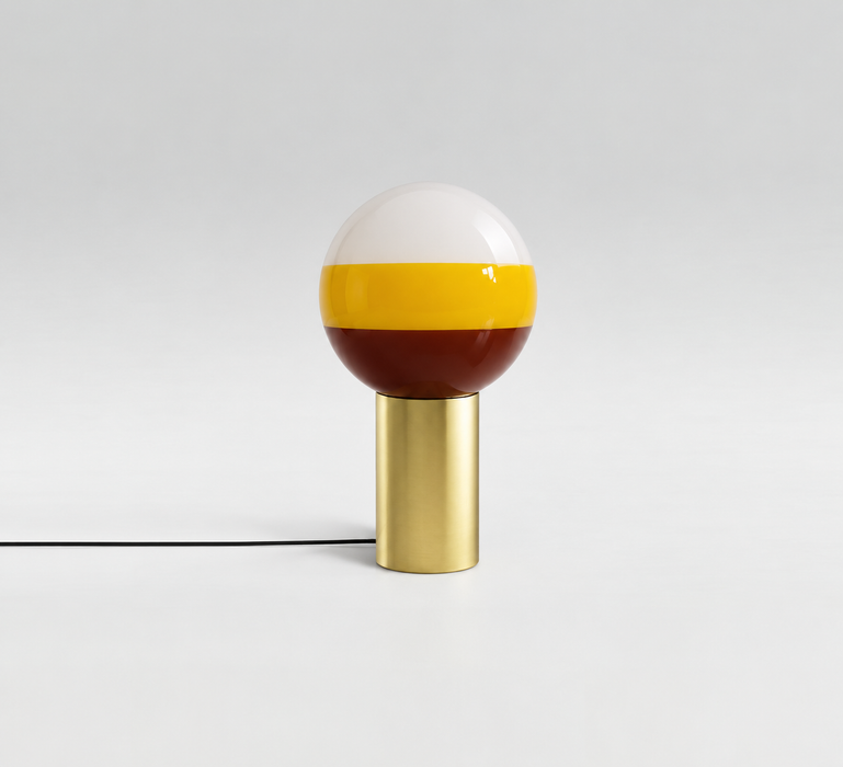 Tragbare Tischlampe mit Glaskugel und USB-Aufladung