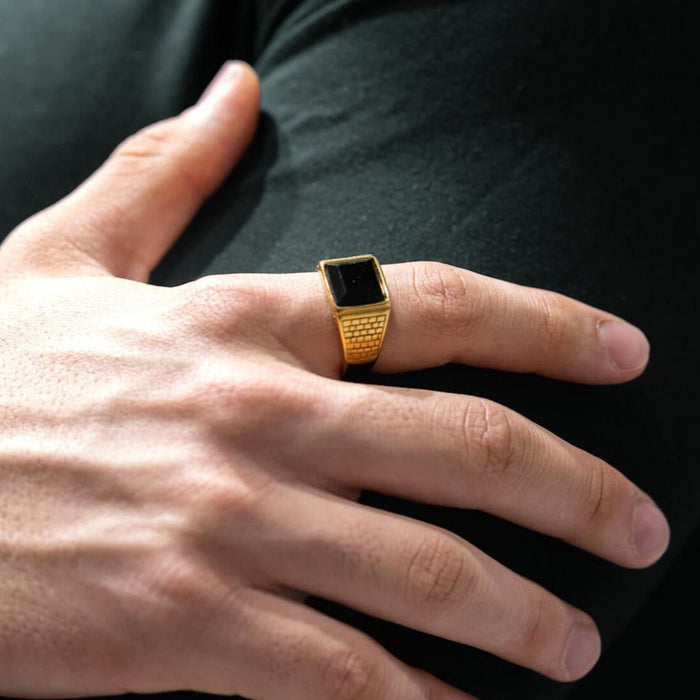 Osiris Ring | Gold